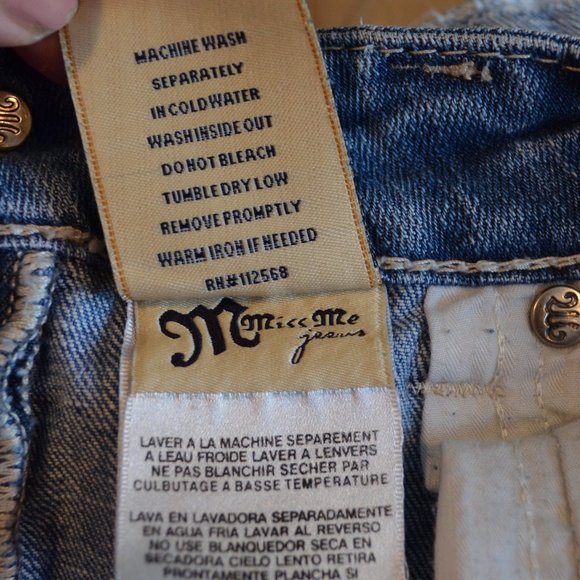 Sz 27 Miss Me Embroidered Boyfriend Blue Jean Shorts JPB1026SH - Picture 14 of 14